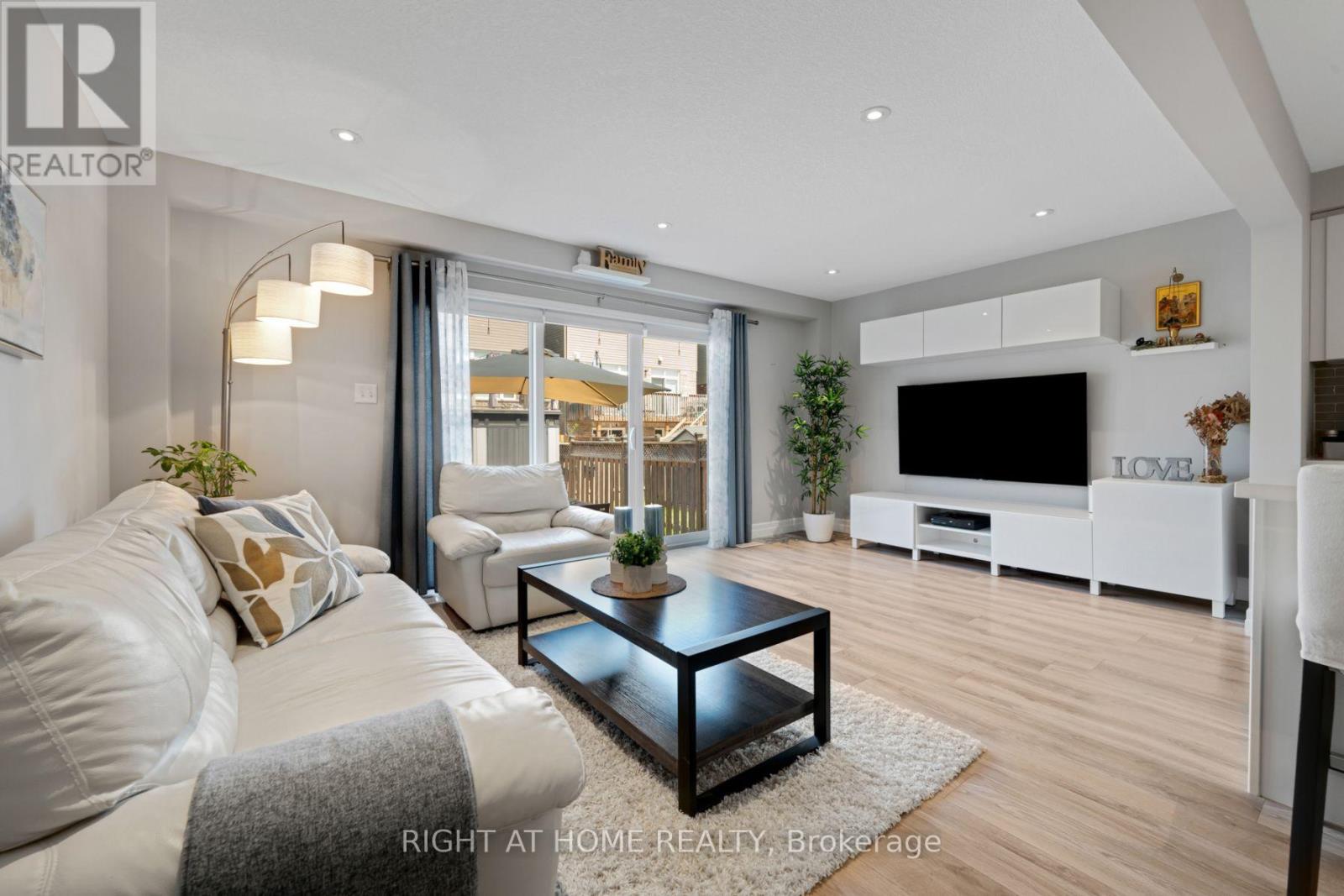 63 Grand Flats Trail, Kitchener, Ontario  N2A 0J8 - Photo 5 - X12488262