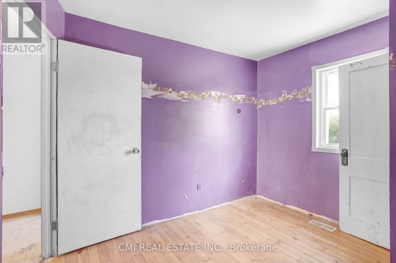 135 Madison Avenue S, Kitchener, Ontario  N2G 3M4 - Photo 33 - X12488322