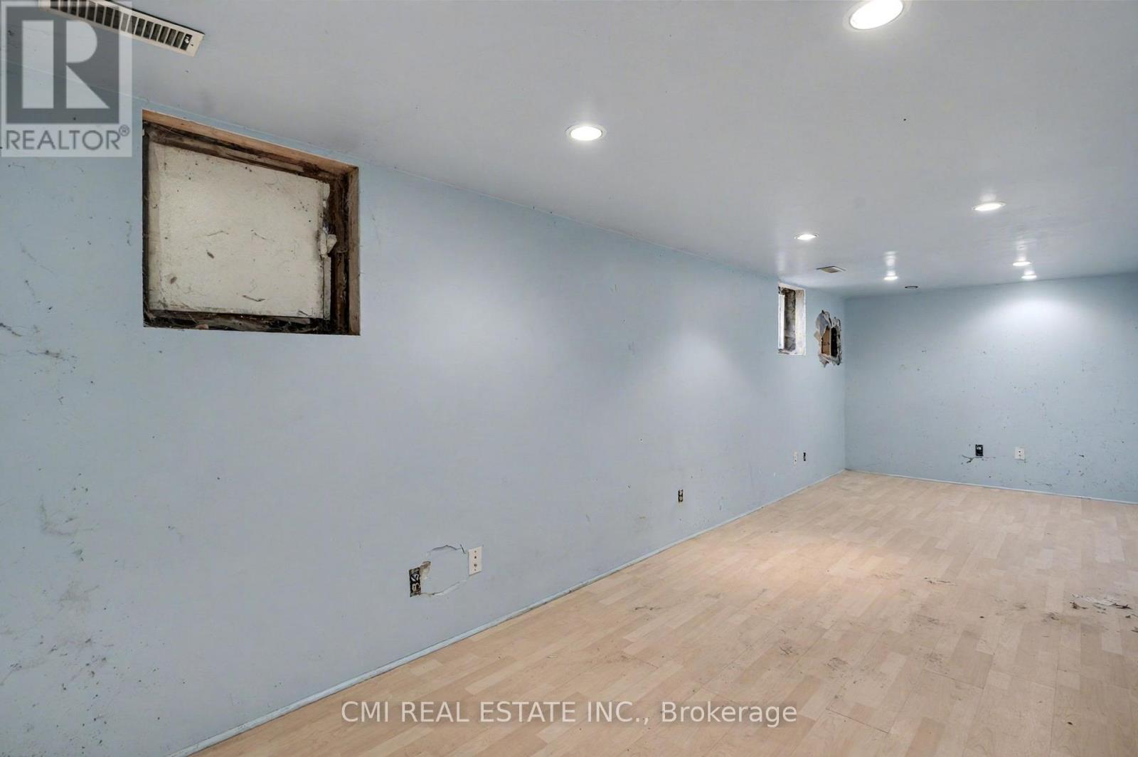 135 Madison Avenue S, Kitchener, Ontario  N2G 3M4 - Photo 36 - X12488322