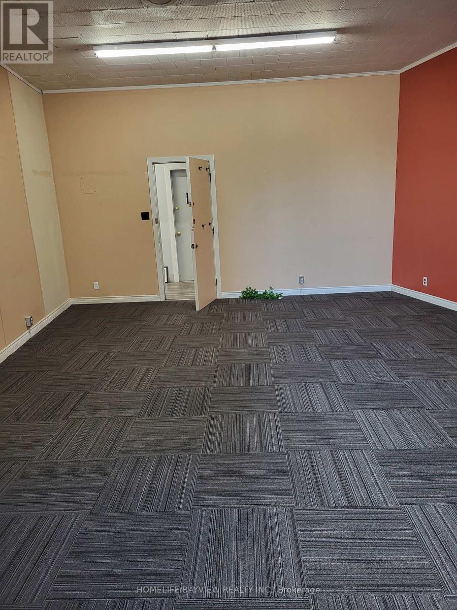 210 - 377 Front Street, Belleville, Ontario  K8N 2Z9 - Photo 4 - X12488330