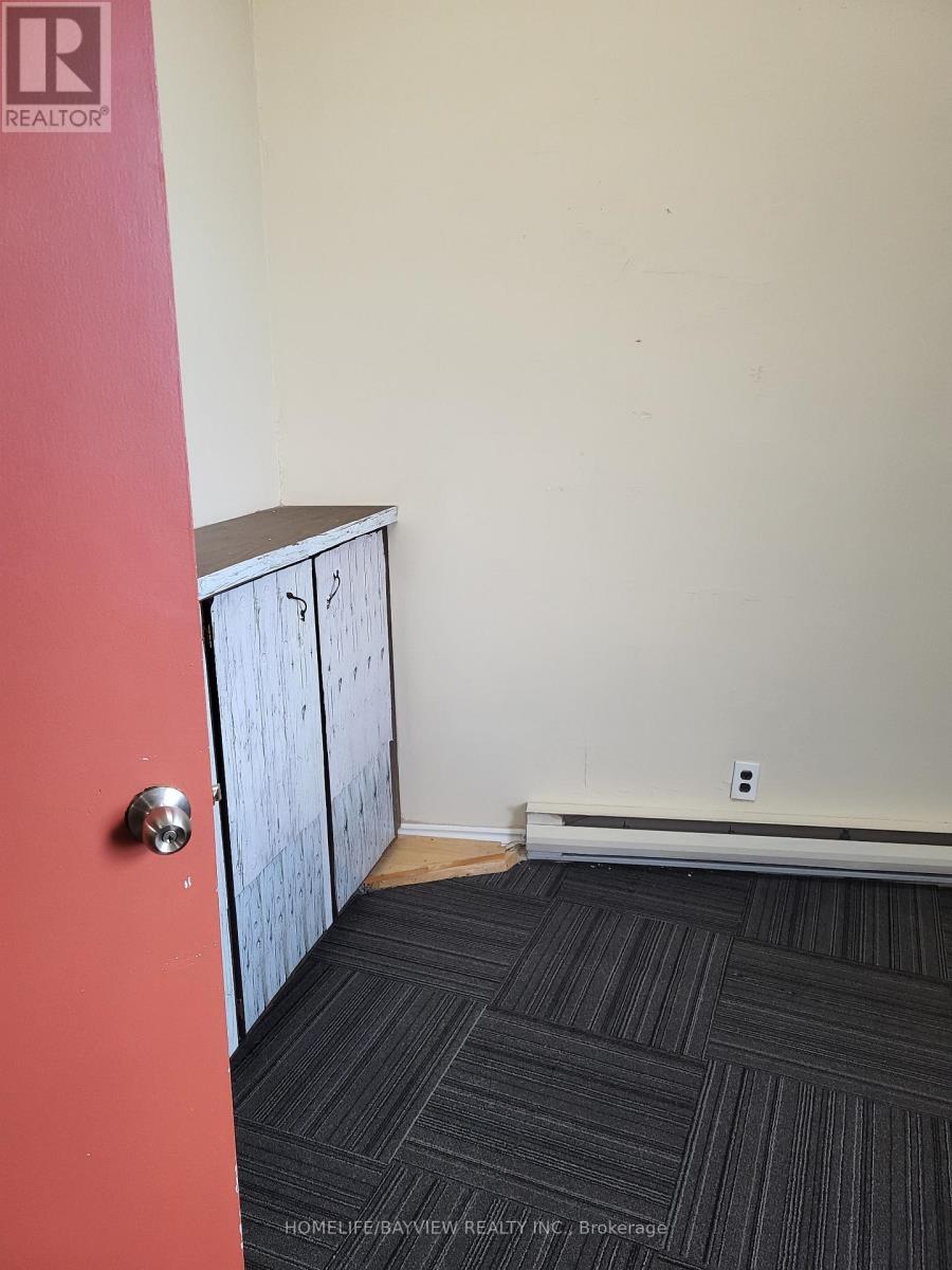 210 - 377 Front Street, Belleville, Ontario  K8N 2Z9 - Photo 7 - X12488330