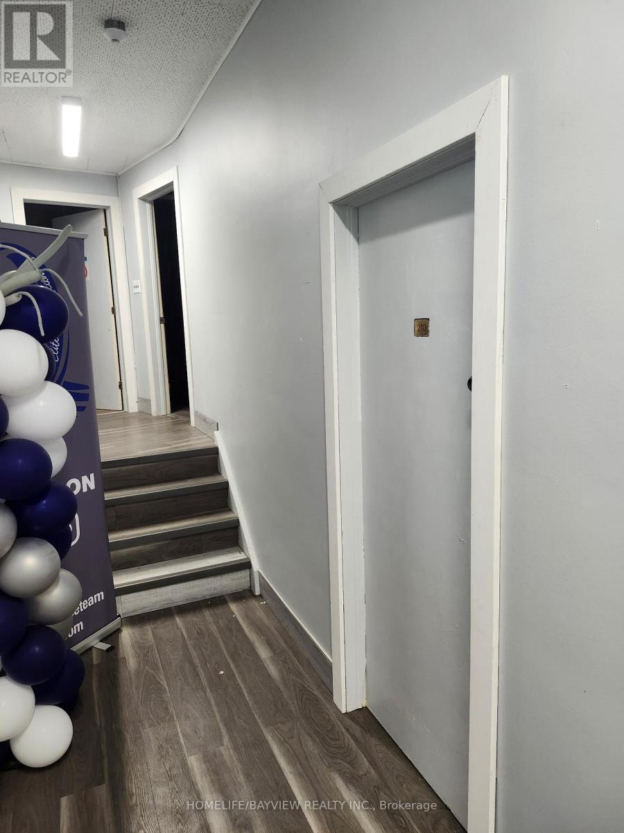 210 - 377 Front Street, Belleville, Ontario  K8N 2Z9 - Photo 8 - X12488330