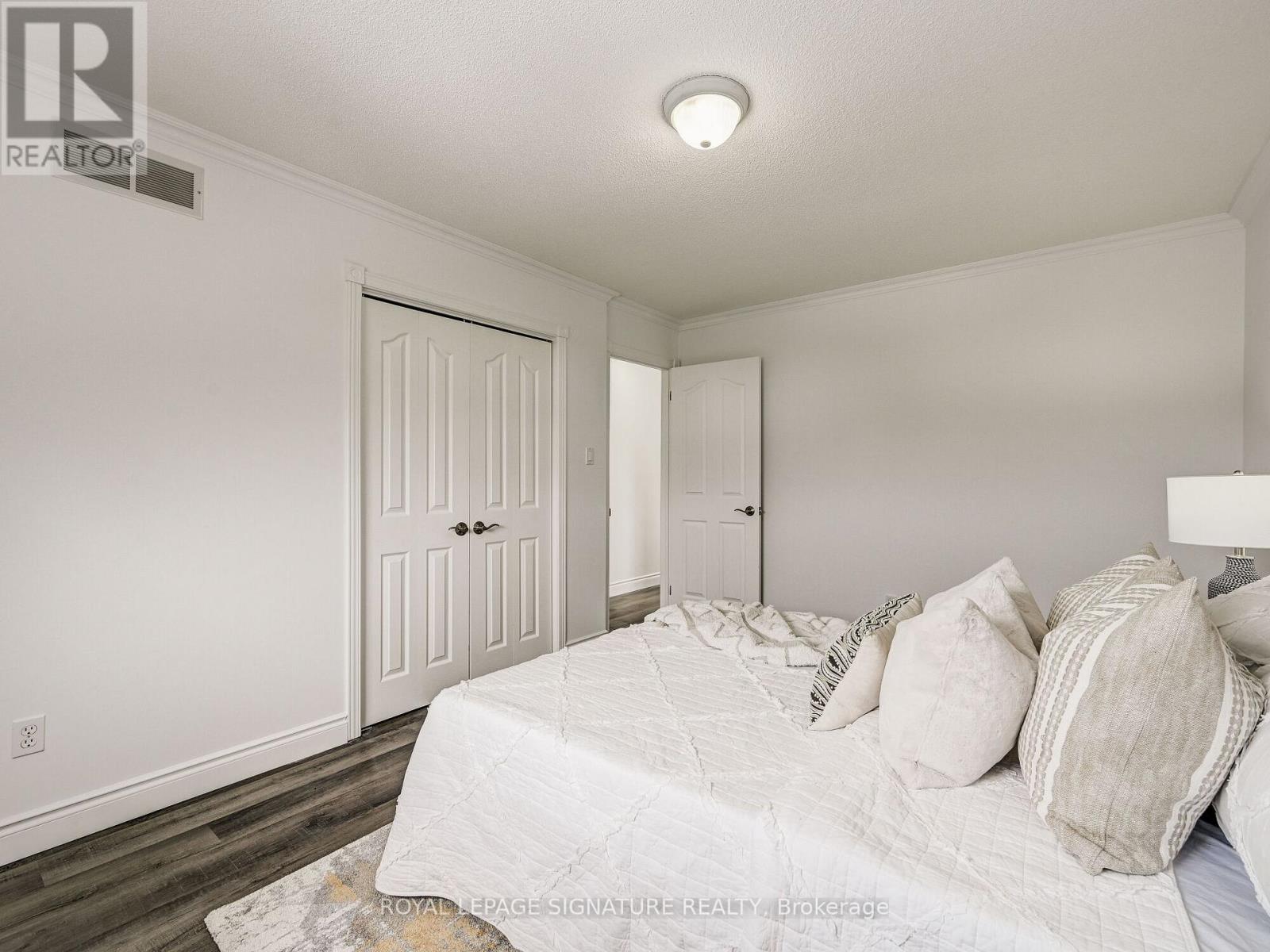 23 Beaverton Drive, Hamilton, Ontario  L8W 3K9 - Photo 35 - X12488466