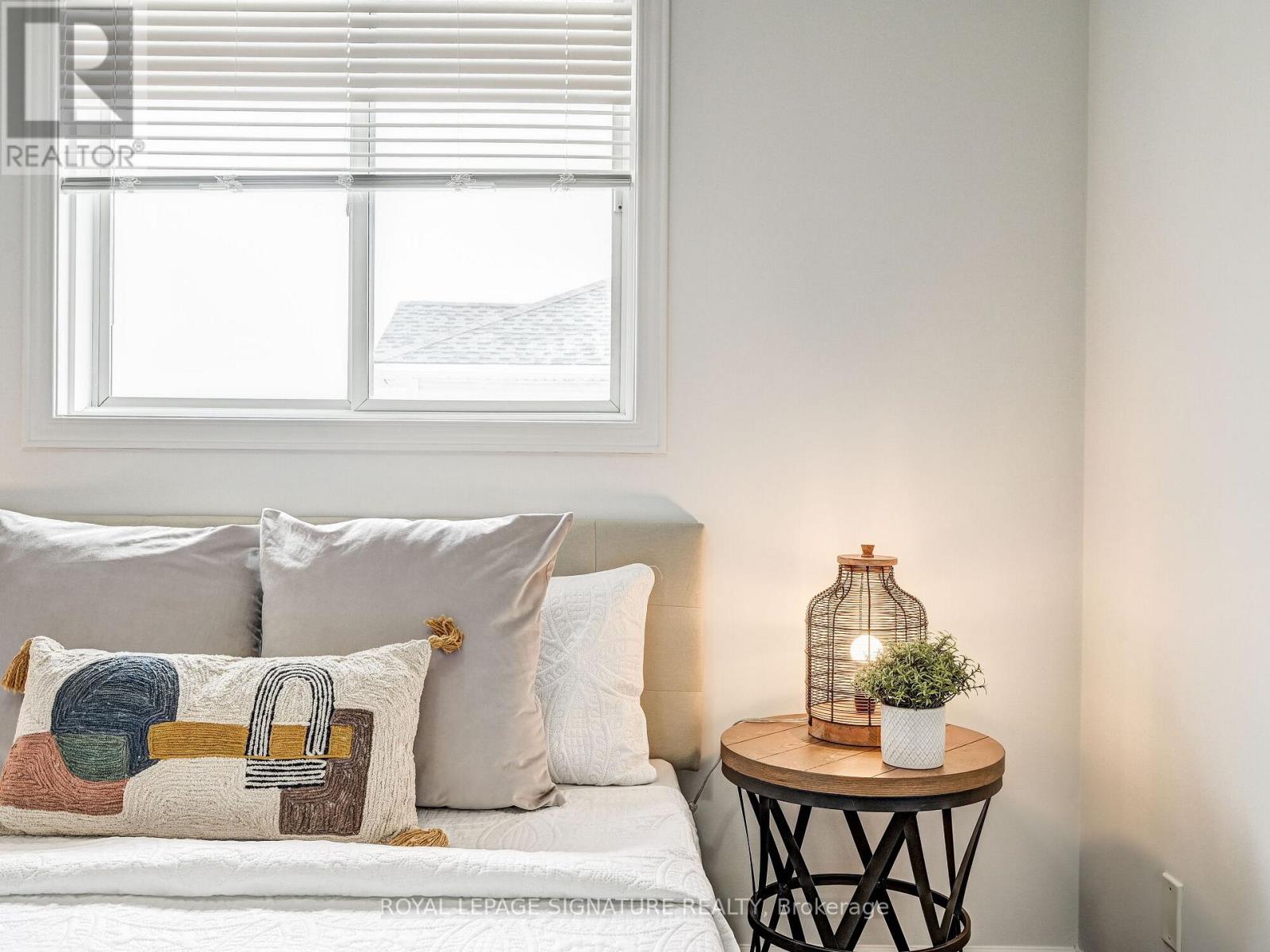 23 Beaverton Drive, Hamilton, Ontario  L8W 3K9 - Photo 38 - X12488466