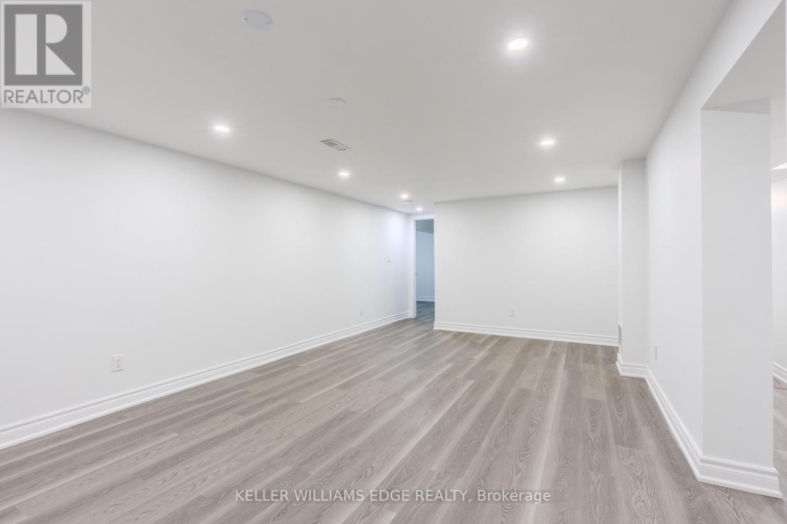 Lower - 16 Doreen Court, Hamilton, Ontario  L8T 2M3 - Photo 11 - X12488518