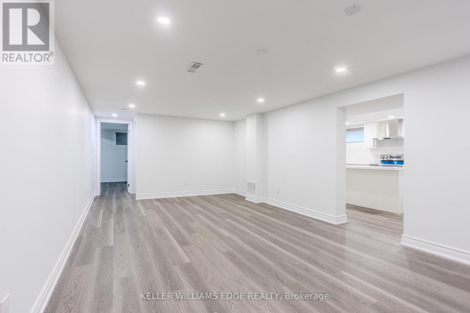 Lower - 16 Doreen Court, Hamilton, Ontario  L8T 2M3 - Photo 12 - X12488518