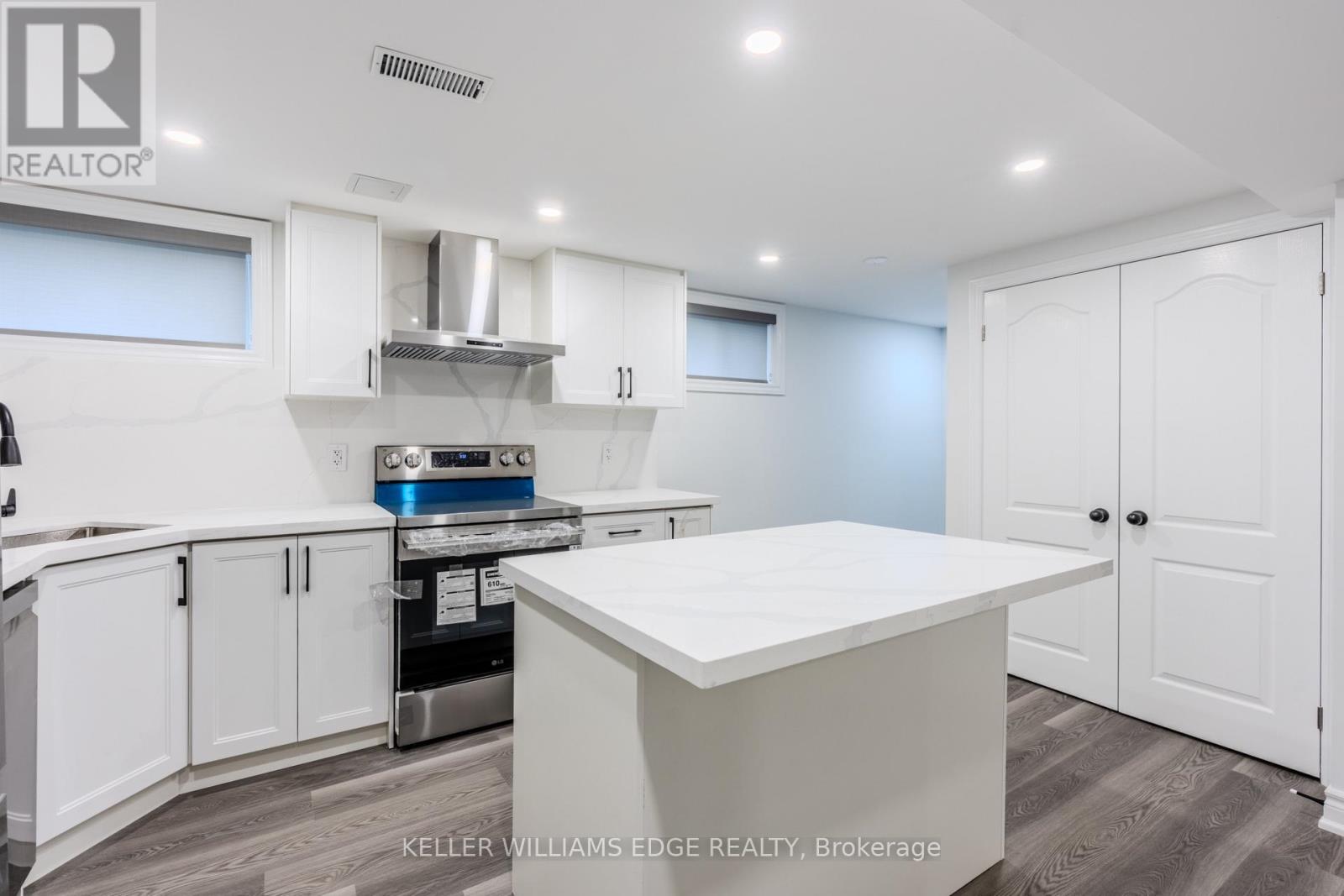 Lower - 16 Doreen Court, Hamilton, Ontario  L8T 2M3 - Photo 5 - X12488518