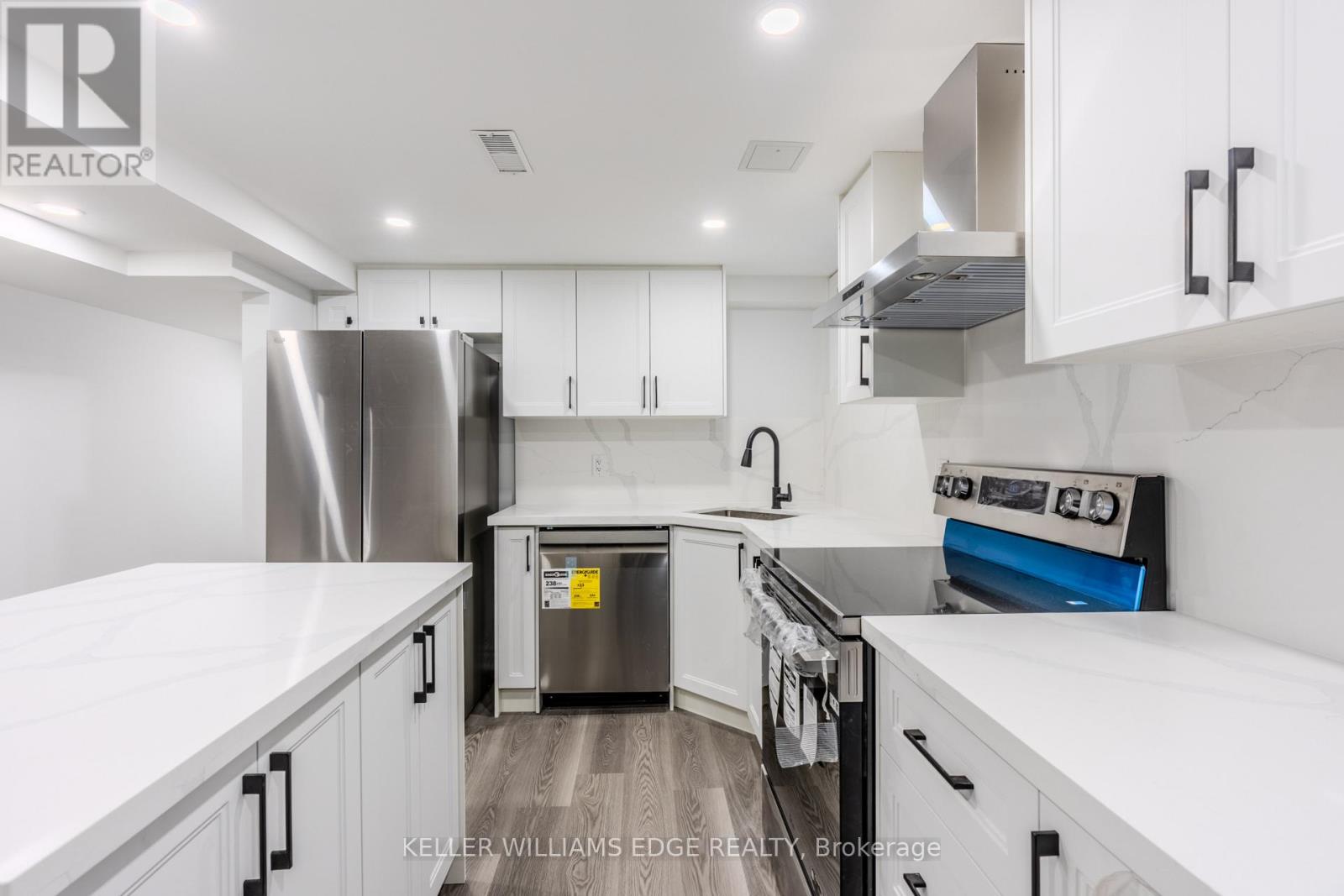 Lower - 16 Doreen Court, Hamilton, Ontario  L8T 2M3 - Photo 7 - X12488518