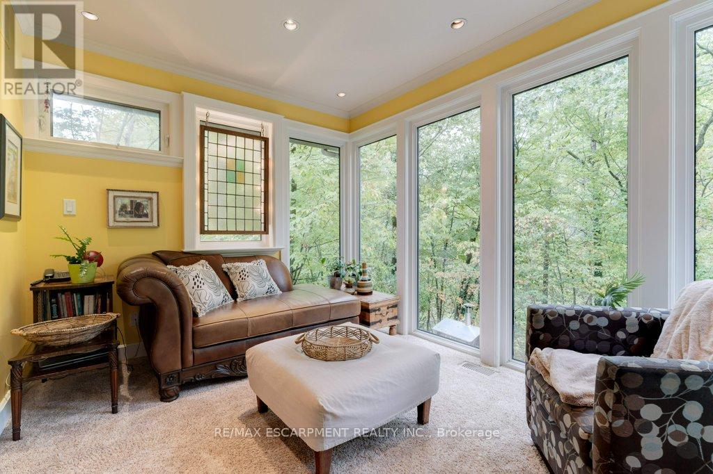 59 Park Road S, Grimsby, Ontario  L3M 4E7 - Photo 20 - X12488534