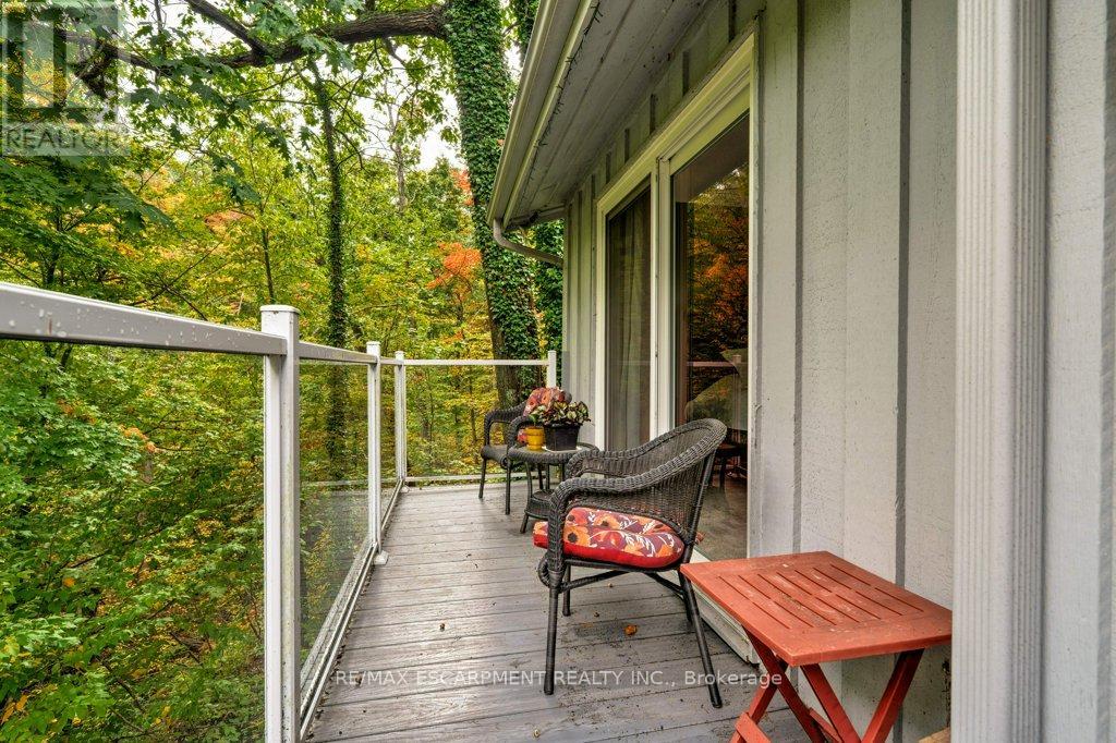 59 Park Road S, Grimsby, Ontario  L3M 4E7 - Photo 23 - X12488534