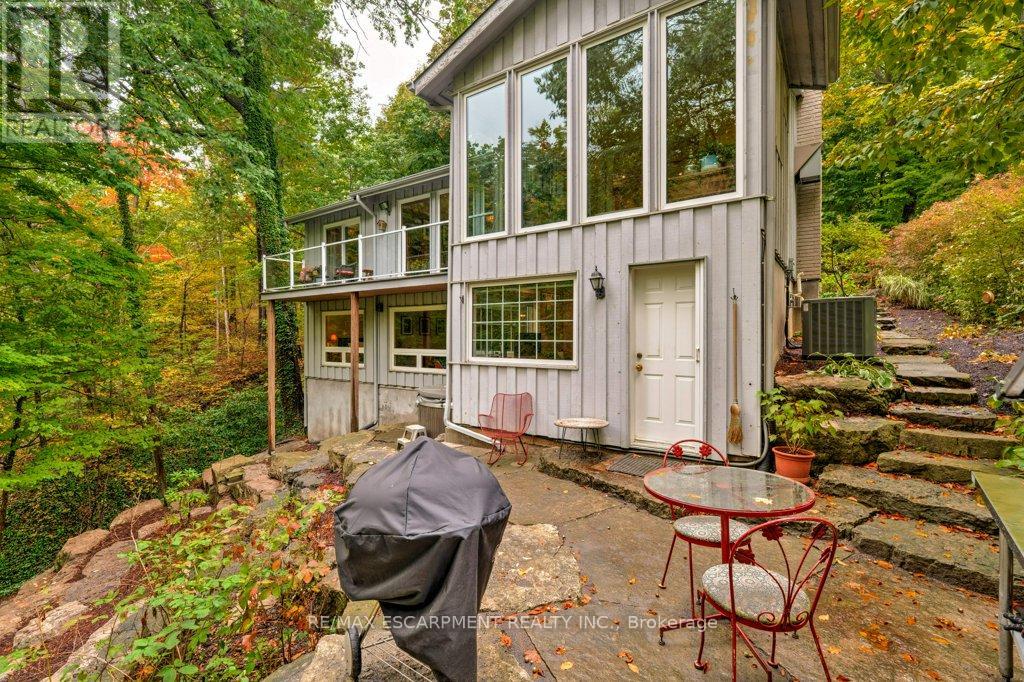 59 Park Road S, Grimsby, Ontario  L3M 4E7 - Photo 45 - X12488534