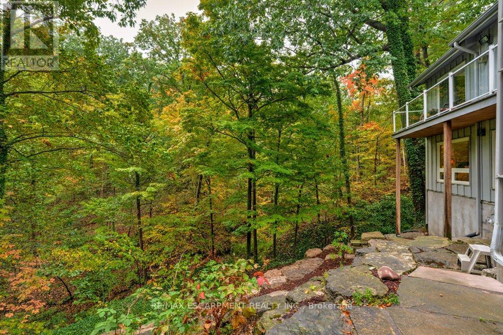 59 Park Road S, Grimsby, Ontario  L3M 4E7 - Photo 46 - X12488534