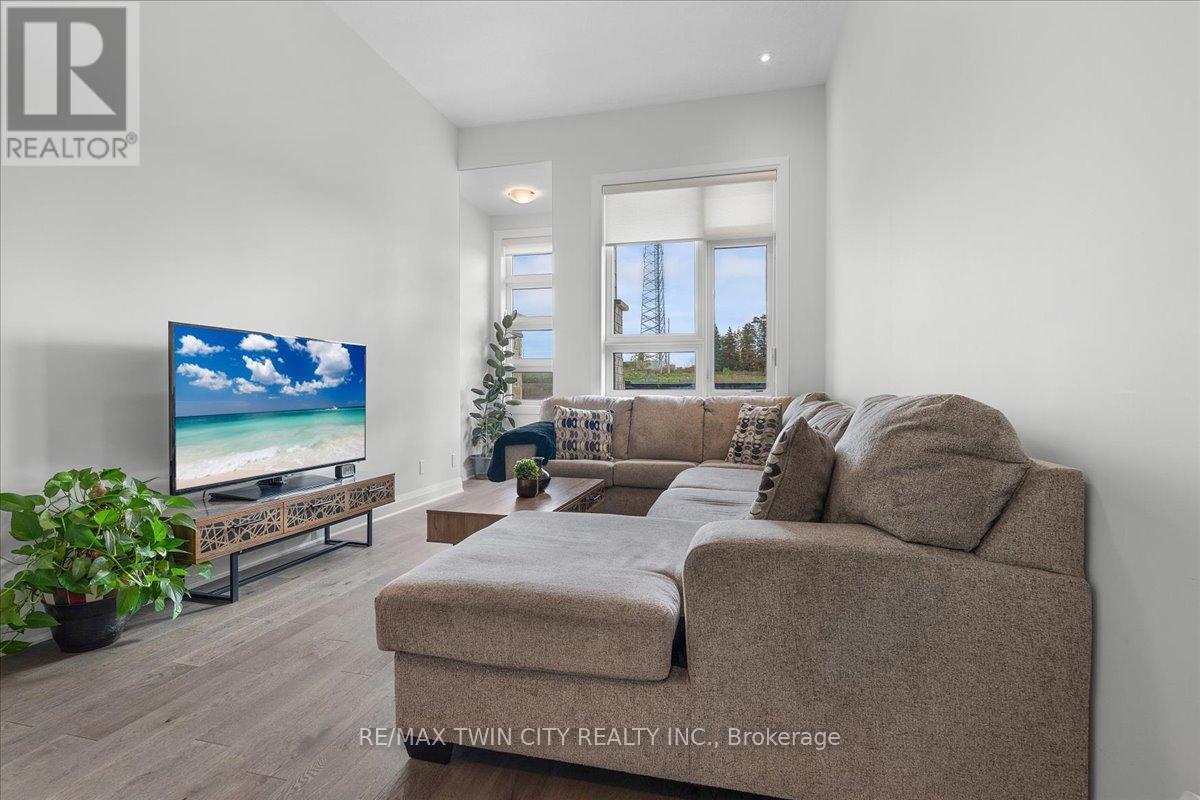 657 Benninger Drive, Kitchener, Ontario  N2E 0J2 - Photo 20 - X12488568