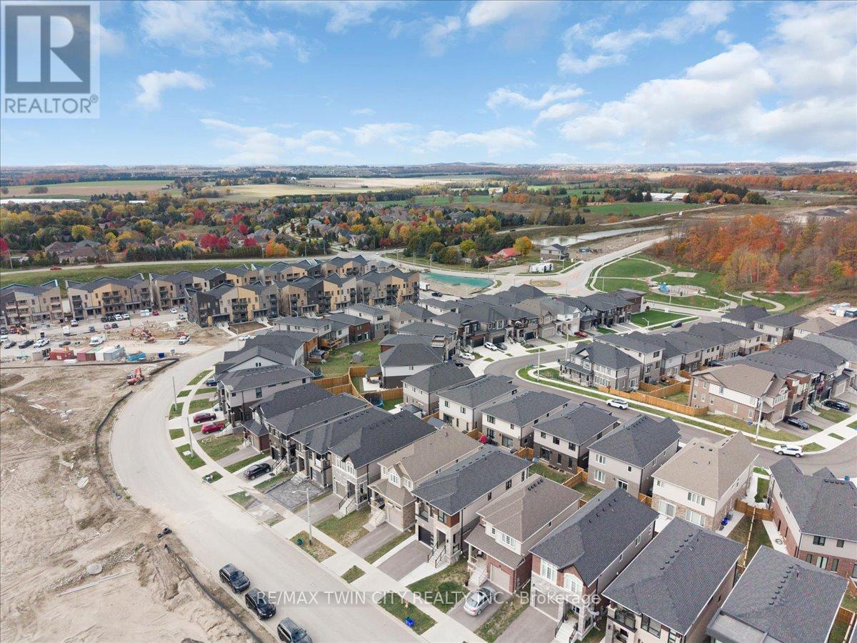 657 Benninger Drive, Kitchener, Ontario  N2E 0J2 - Photo 49 - X12488568