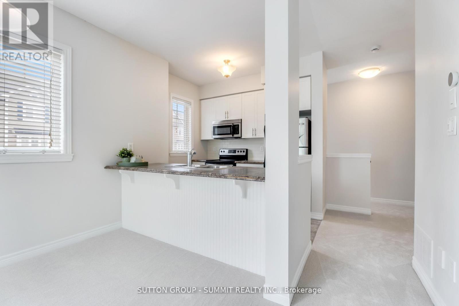 25 - 337 Beach Boulevard, Hamilton, Ontario  L8H 6W4 - Photo 10 - X12488622