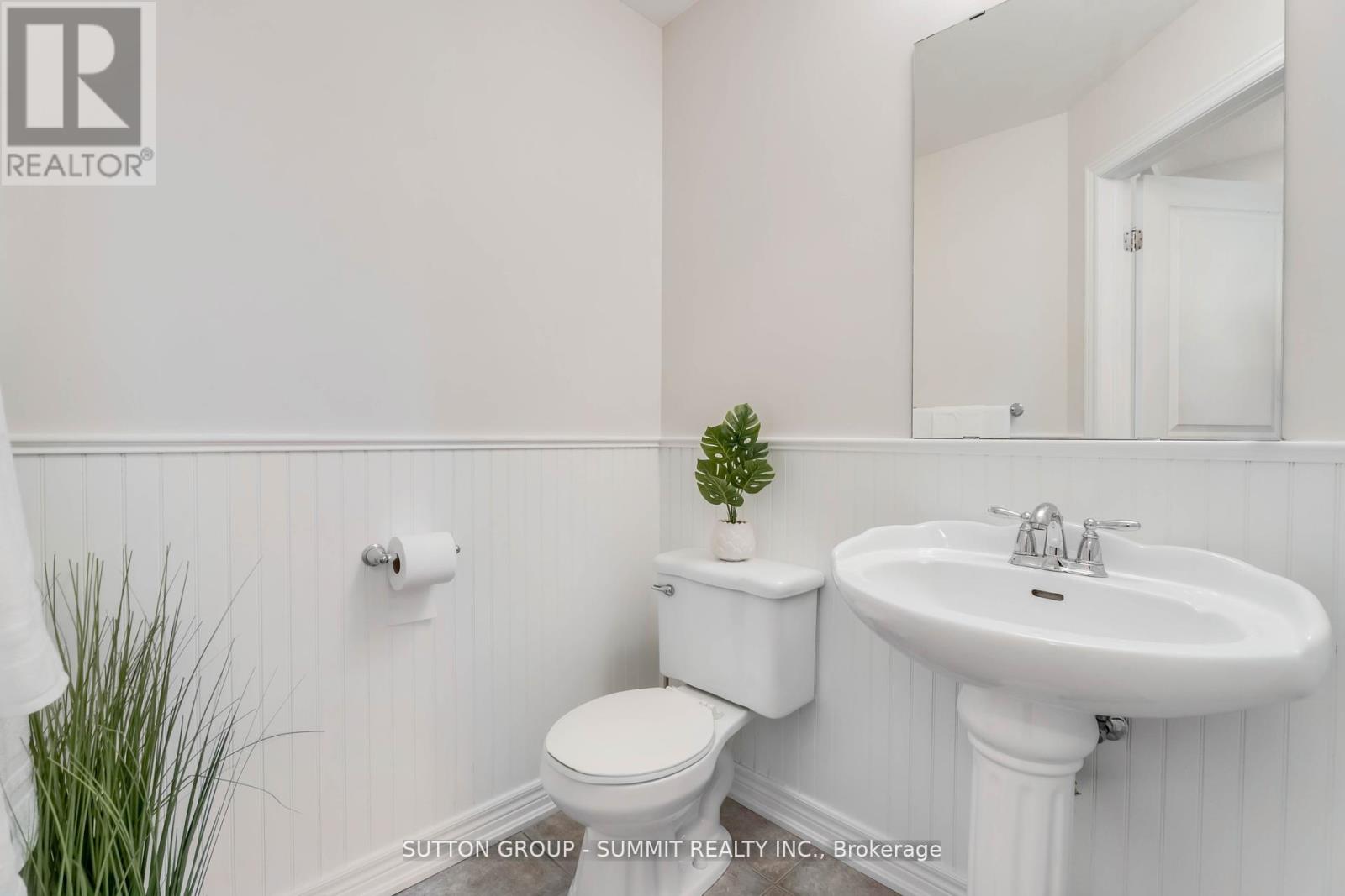 25 - 337 Beach Boulevard, Hamilton, Ontario  L8H 6W4 - Photo 18 - X12488622