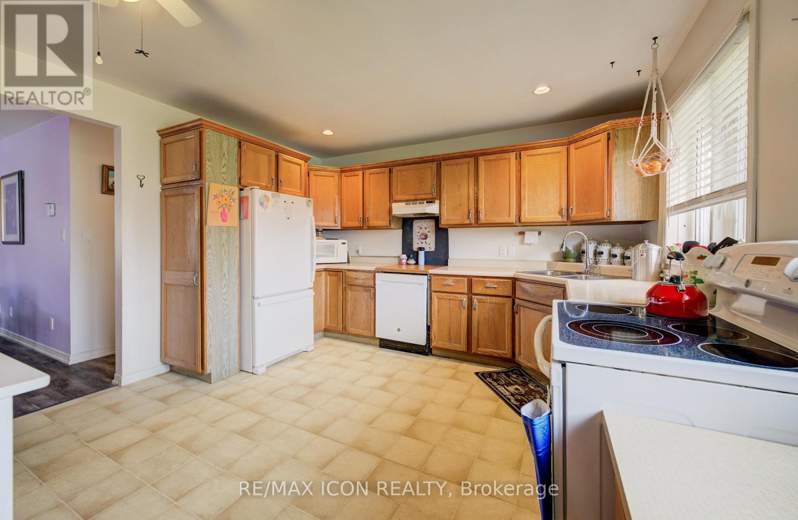 38 Mill Street E, Perth East, Ontario  N0K 1M0 - Photo 11 - X12488676