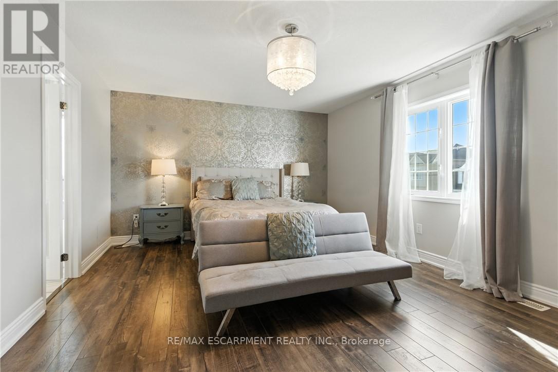 7764 Sycamore Drive, Niagara Falls, Ontario  L2H 0N6 - Photo 24 - X12488738