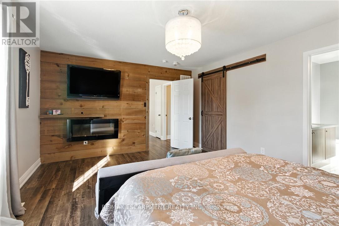 7764 Sycamore Drive, Niagara Falls, Ontario  L2H 0N6 - Photo 26 - X12488738