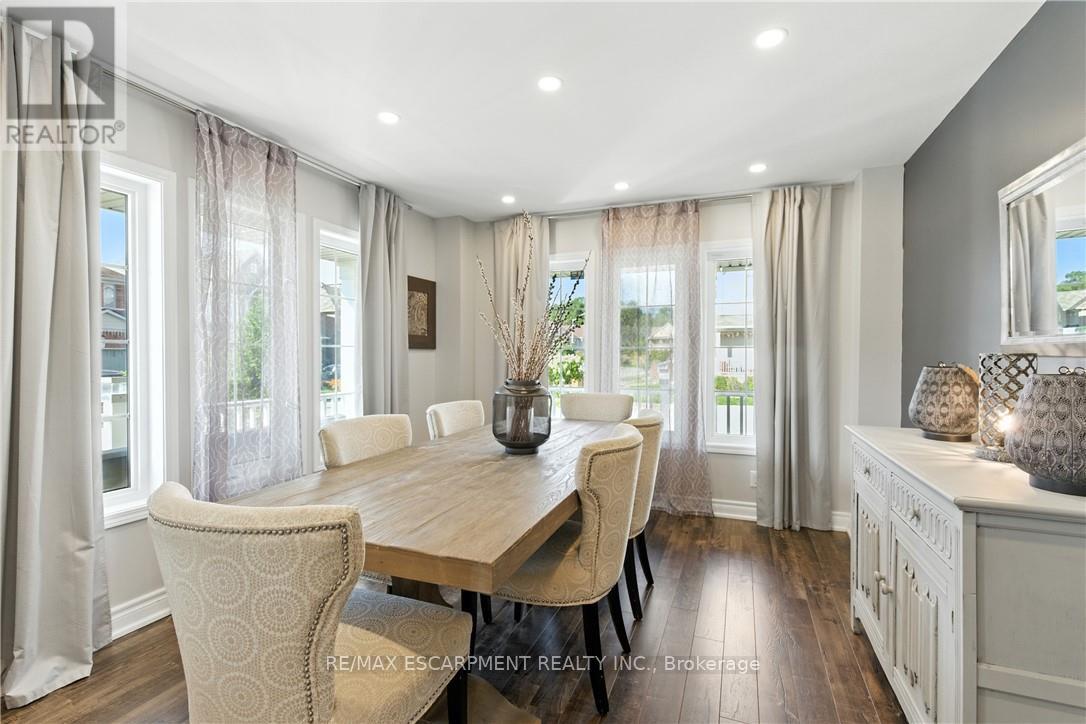 7764 Sycamore Drive, Niagara Falls, Ontario  L2H 0N6 - Photo 6 - X12488738