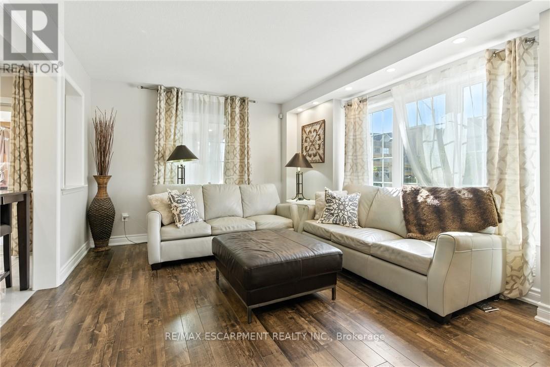 7764 Sycamore Drive, Niagara Falls, Ontario  L2H 0N6 - Photo 9 - X12488738