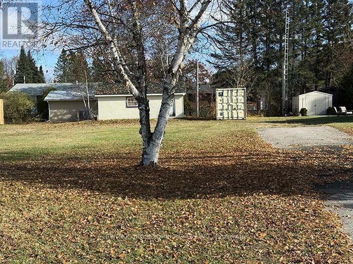 8 Cedar Court, South River, Ontario  P0A 1X0 - Photo 3 - X12488744