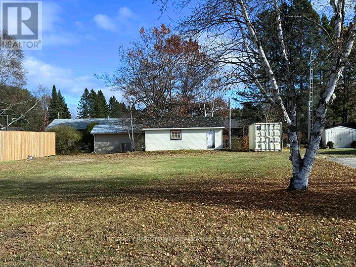 8 Cedar Court, South River, Ontario  P0A 1X0 - Photo 4 - X12488744