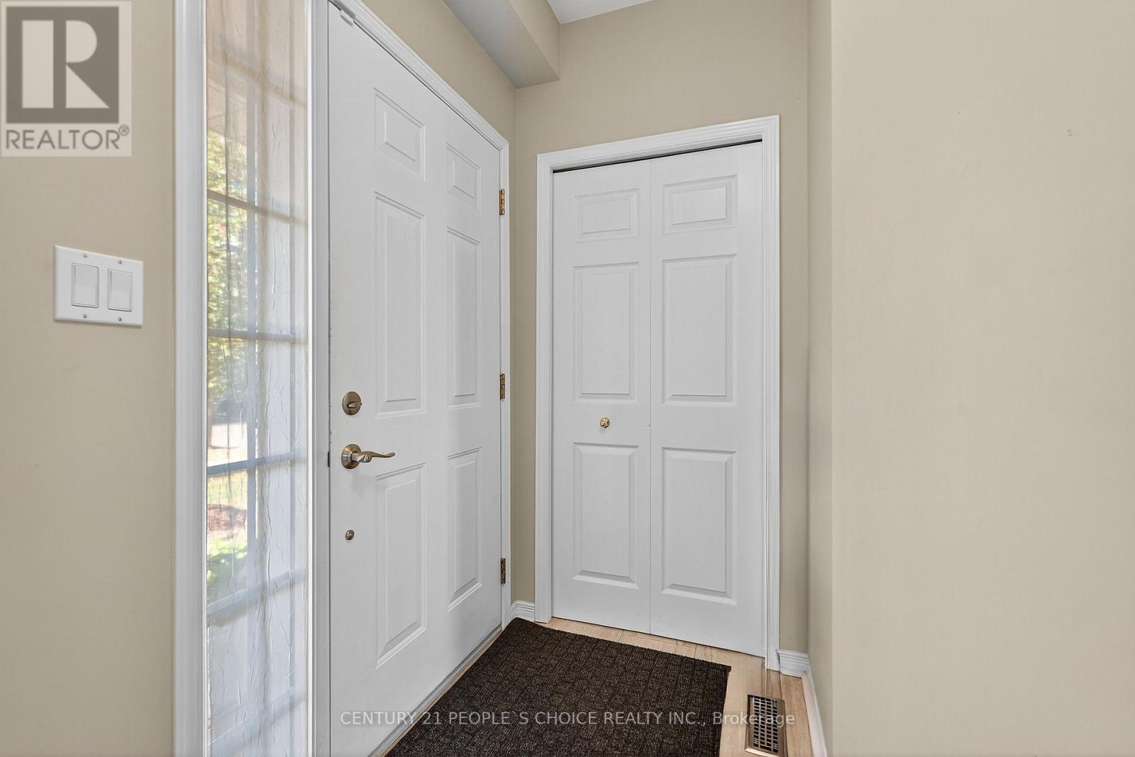 650 Tanner Drive, Kingston, Ontario  K7M 8Y2 - Photo 5 - X12488822