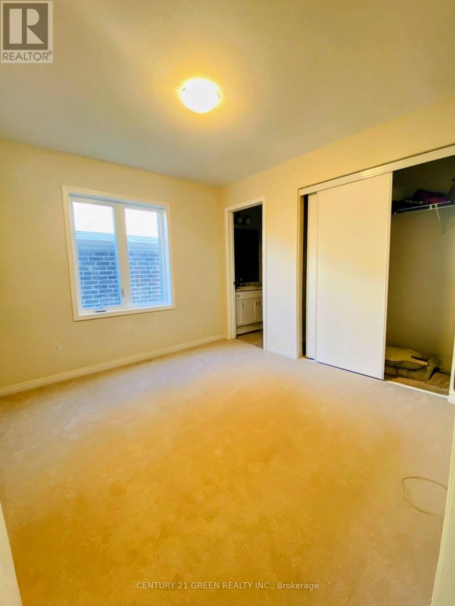 283 Rosenberg Way, Kitchener, Ontario  N2R 0S9 - Photo 14 - X12488944