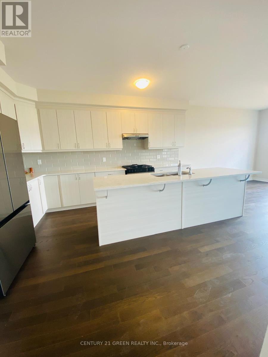 283 Rosenberg Way, Kitchener, Ontario  N2R 0S9 - Photo 3 - X12488944