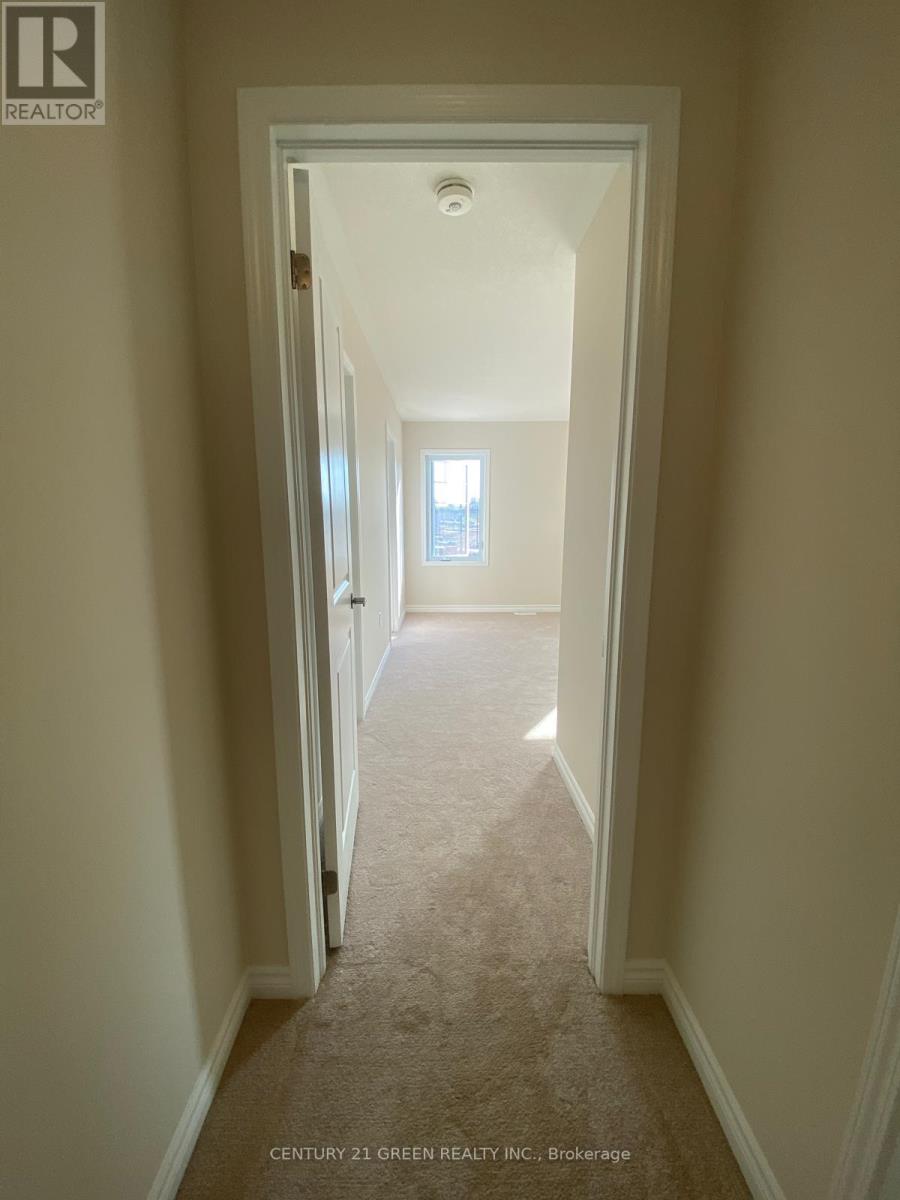 283 Rosenberg Way, Kitchener, Ontario  N2R 0S9 - Photo 35 - X12488944