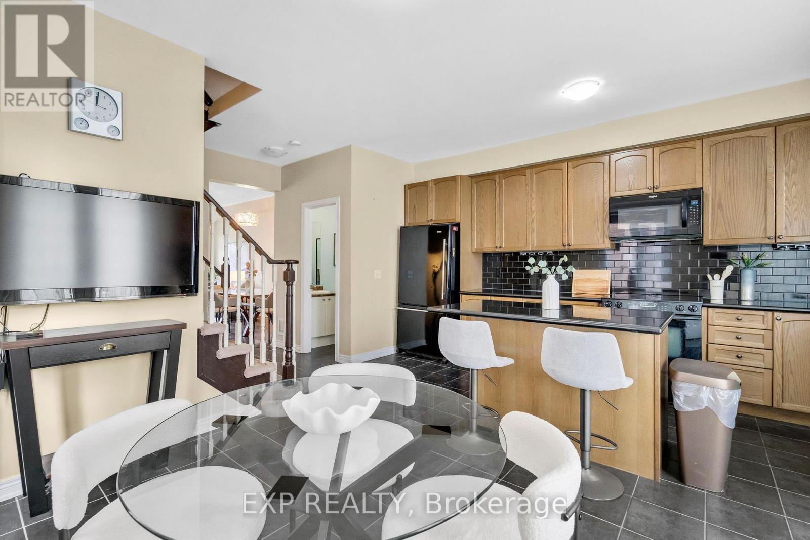 25 Abberley Street, Markham, Ontario  L6B 0N2 - Photo 10 - N12488376