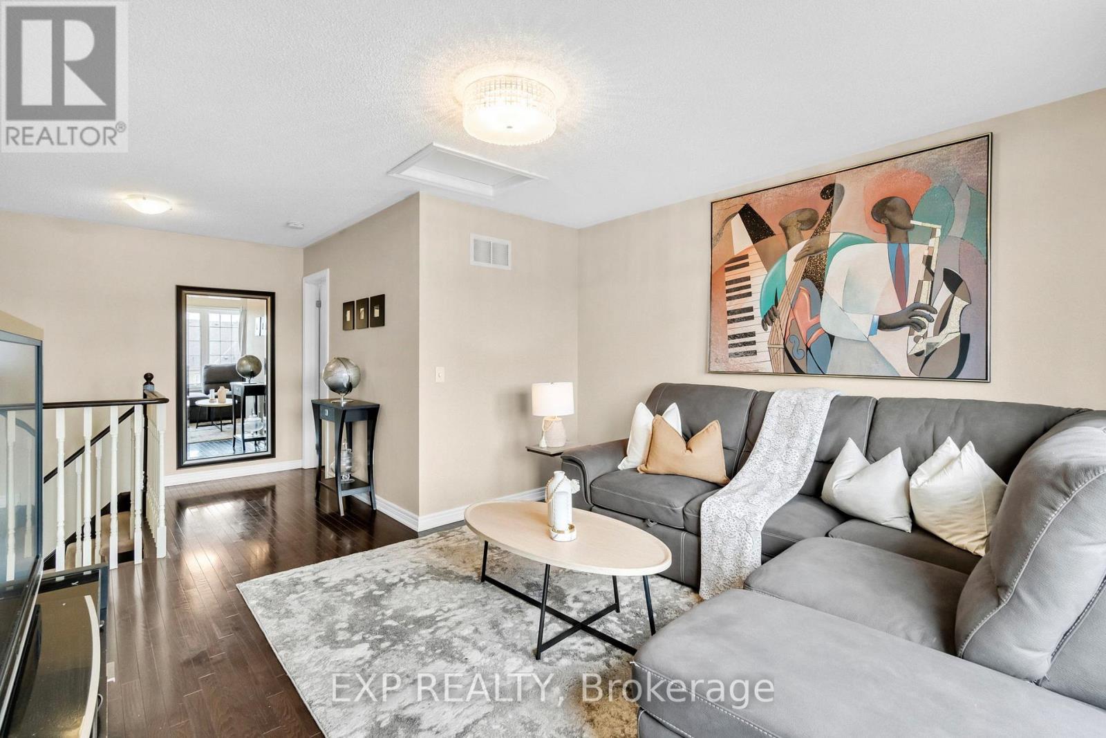 25 Abberley Street, Markham, Ontario  L6B 0N2 - Photo 14 - N12488376