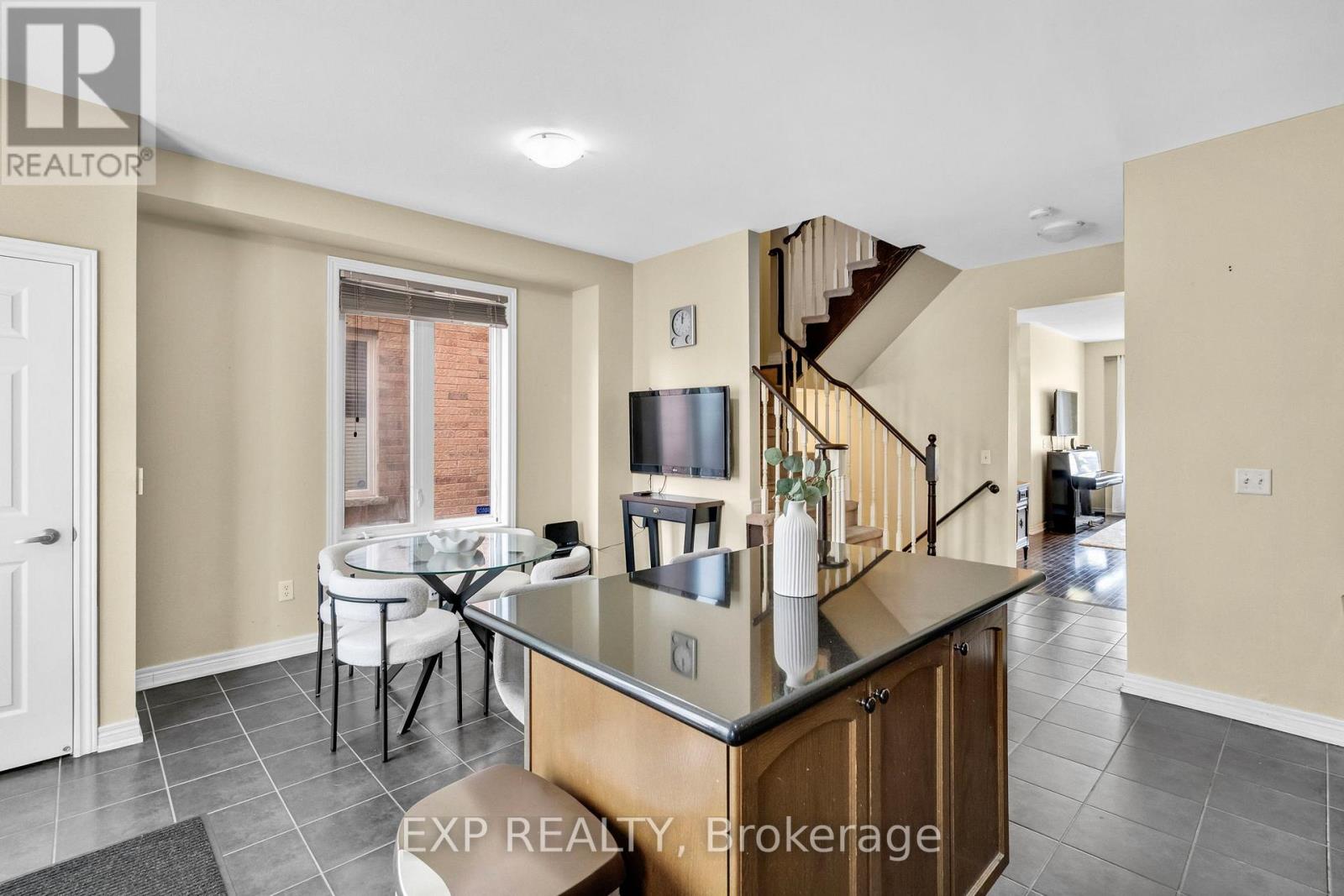 25 Abberley Street, Markham, Ontario  L6B 0N2 - Photo 9 - N12488376