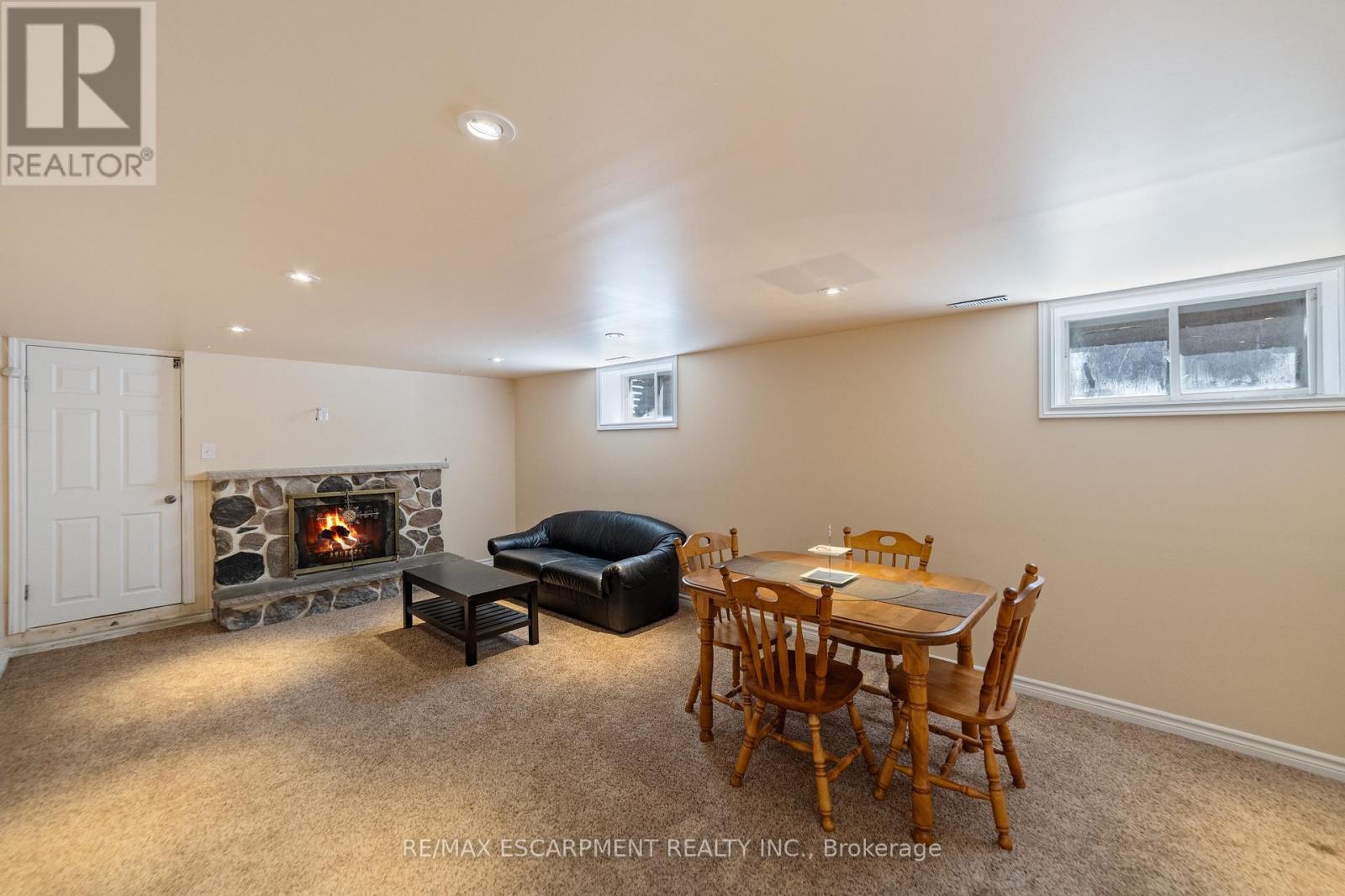 1411 Beaufort Drive, Burlington, Ontario  L7P 4V8 - Photo 24 - W12487870