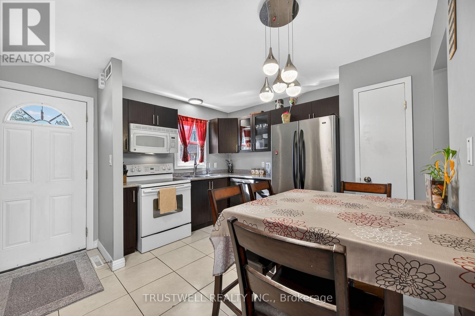 26 - 131 Rockwood Avenue, St. Catharines, Ontario  L2P 3K4 - Photo 10 - X12486874