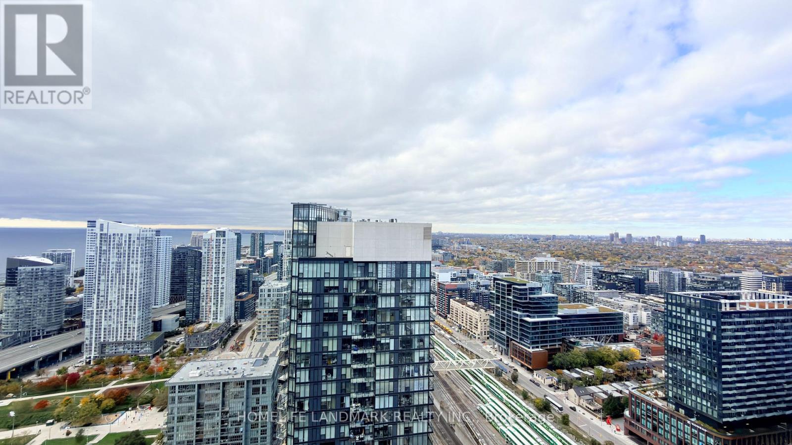 4808 - 25 Telegram Mews, Toronto, Ontario  M5V 3Z1 - Photo 17 - C12488956