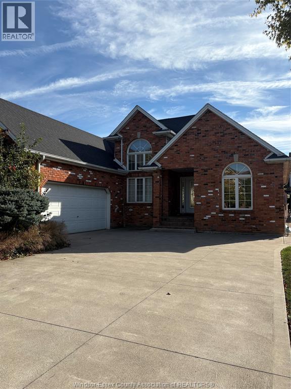 823 Lake Shore Drive, Windsor, Ontario  N9G 2R1 - Photo 3 - 25025105