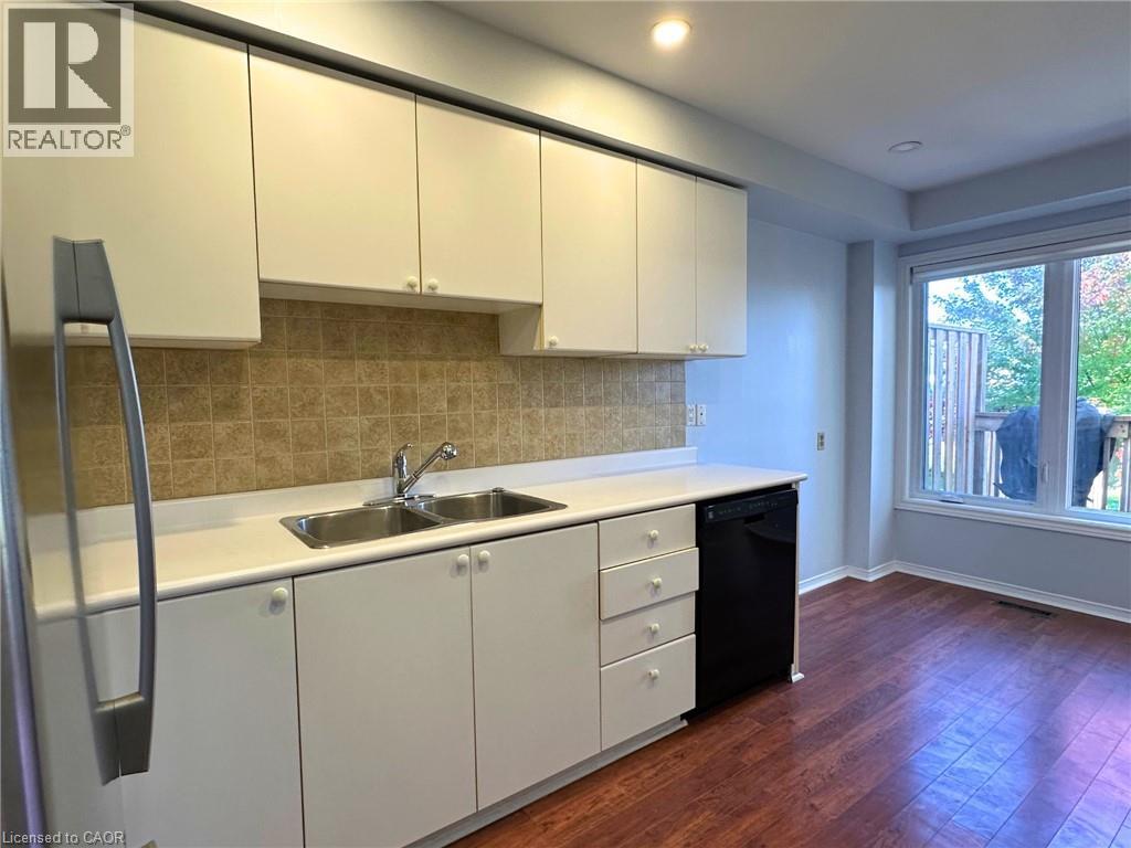 2215 Cleaver Avenue Unit# 22, Burlington, Ontario  L7M 4C5 - Photo 6 - 40784214