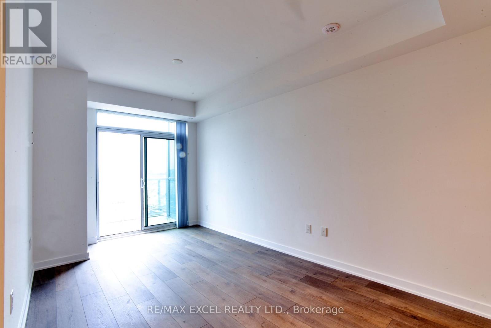 1102 - 38 Honeycrisp Crescent, Vaughan, Ontario  L4K 0M8 - Photo 15 - N12488986