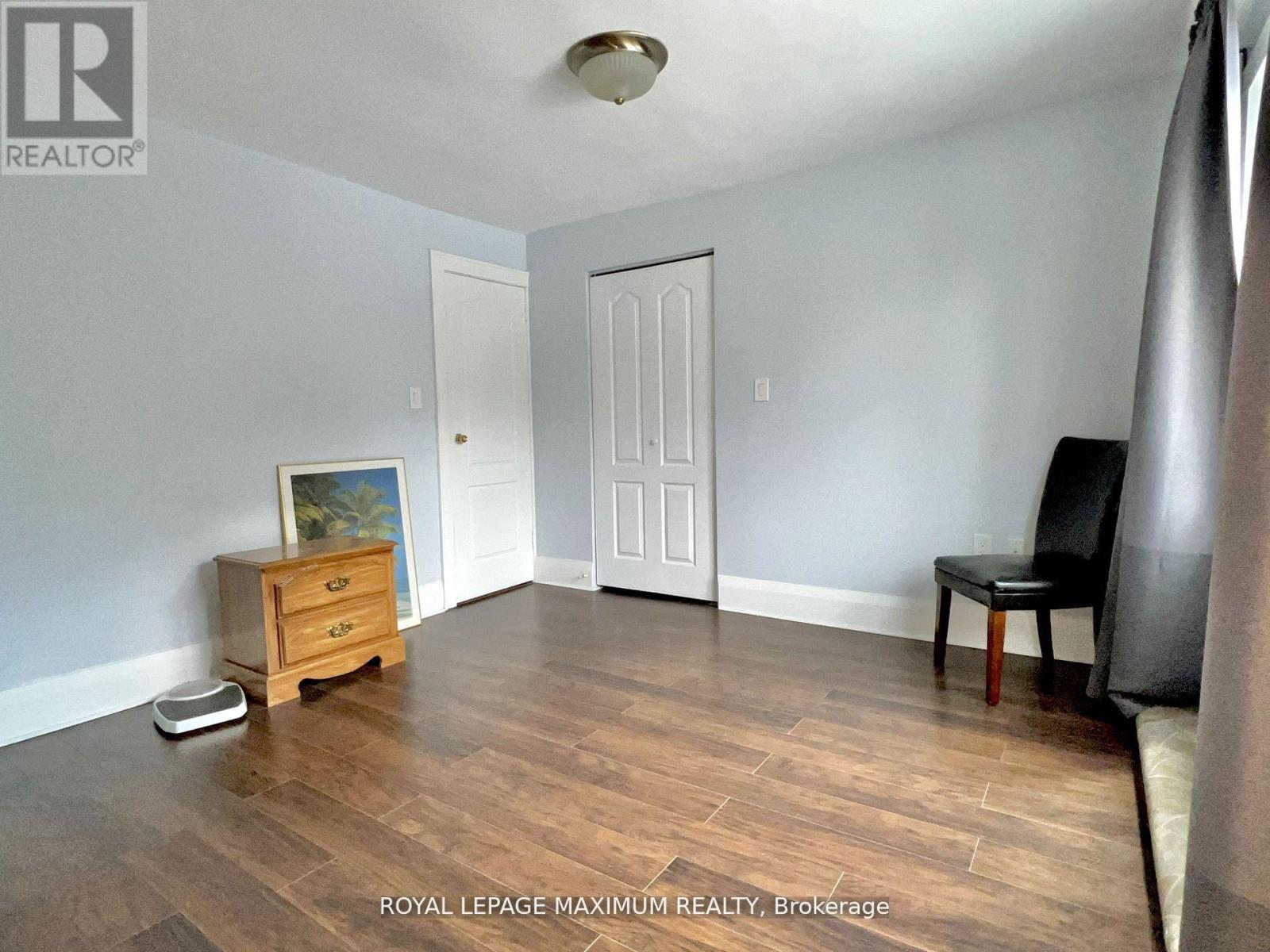 899 Pape Avenue, Toronto, Ontario  M4K 3V1 - Photo 2 - E12487260