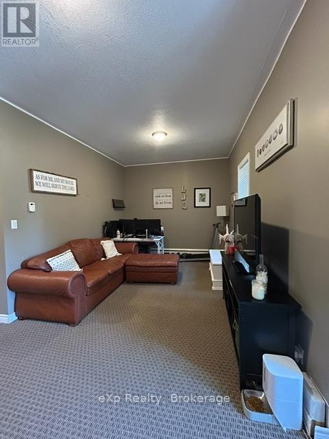 511 Colborne Street S, Brockton, Ontario  N0G 2V0 - Photo 12 - X12489074