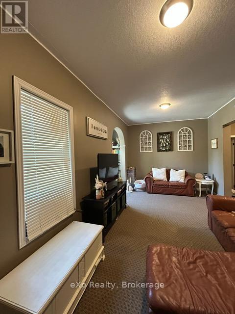 511 Colborne Street S, Brockton, Ontario  N0G 2V0 - Photo 13 - X12489074