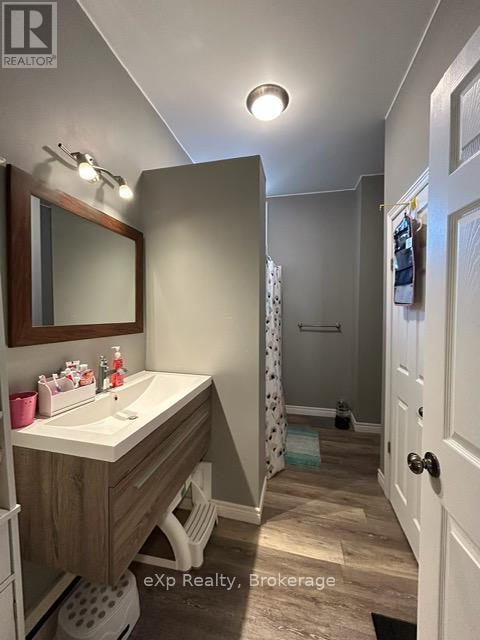 511 Colborne Street S, Brockton, Ontario  N0G 2V0 - Photo 15 - X12489074