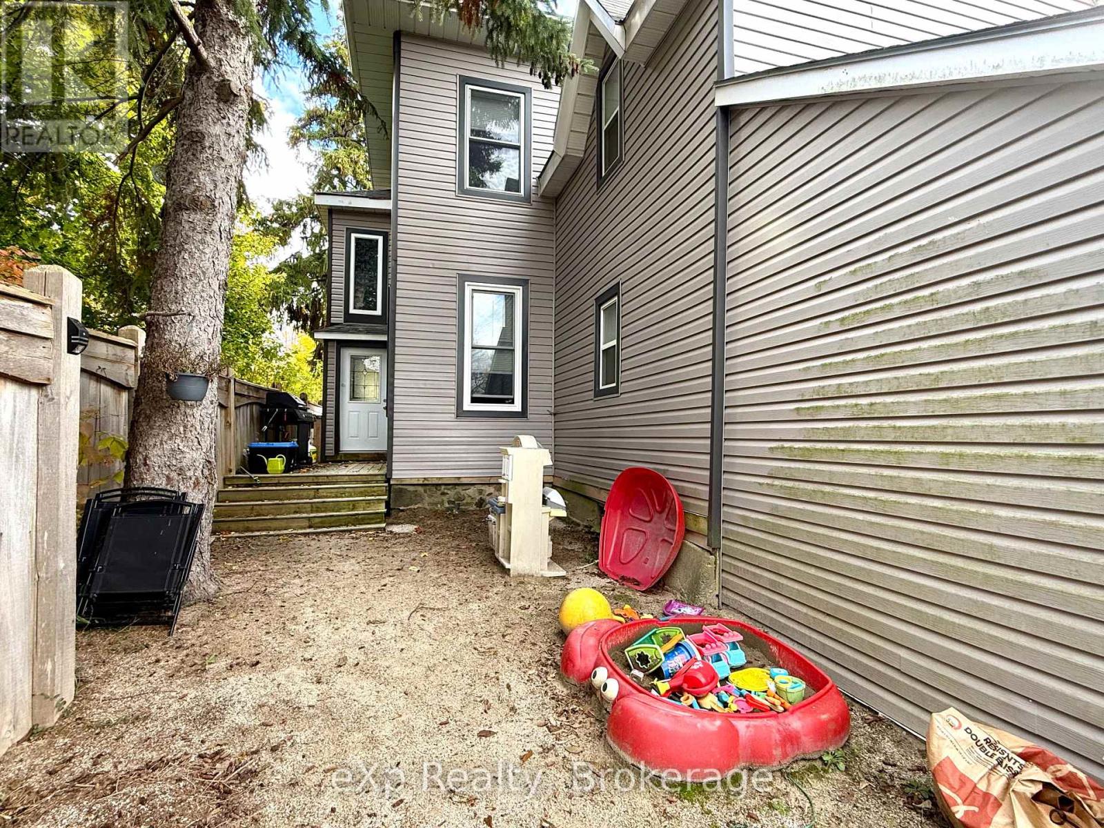 511 Colborne Street S, Brockton, Ontario  N0G 2V0 - Photo 24 - X12489074