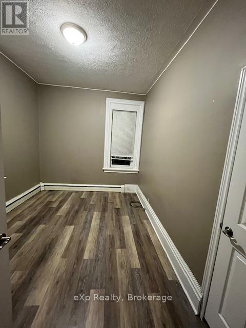 511 Colborne Street S, Brockton, Ontario  N0G 2V0 - Photo 4 - X12489074