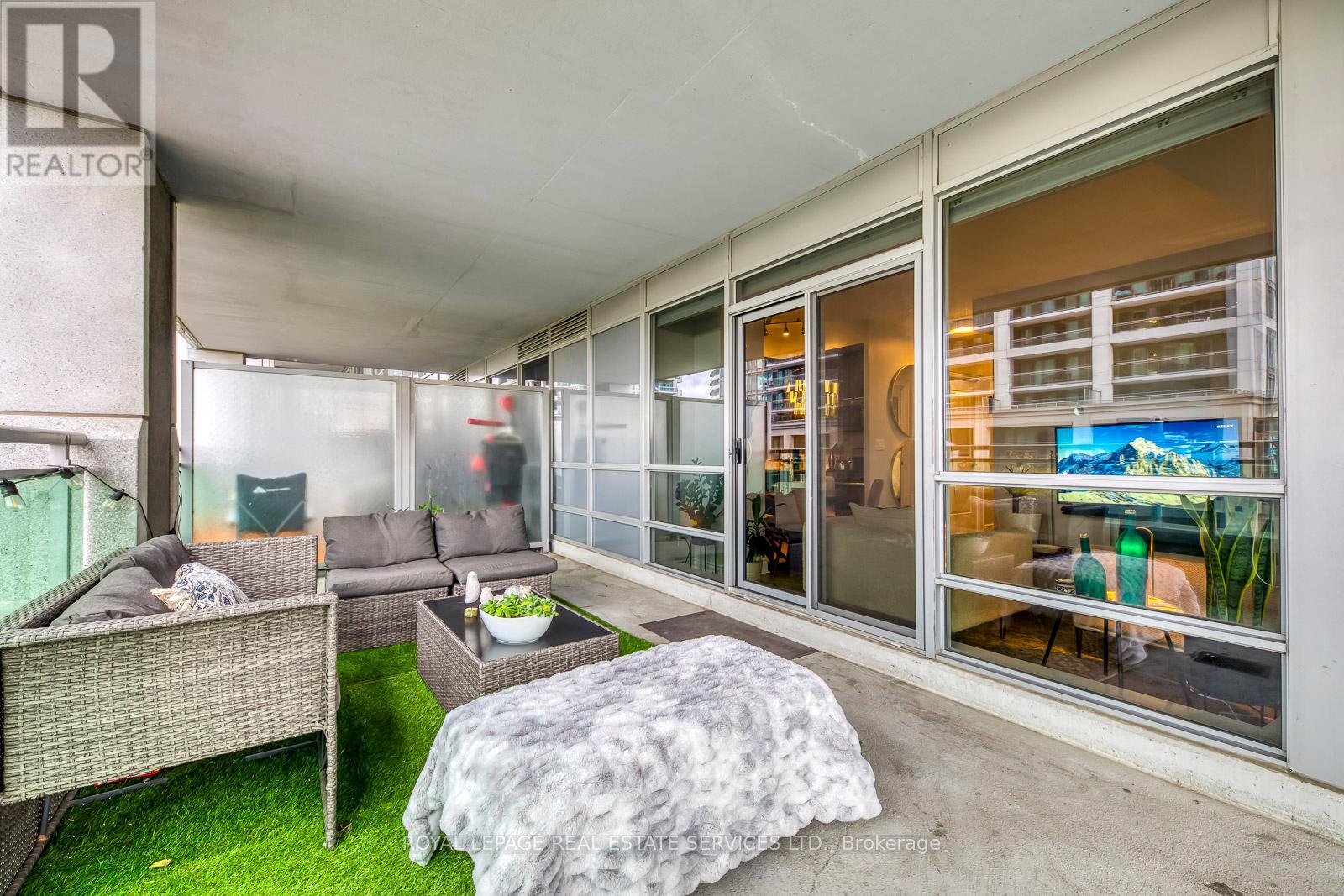 203 - 16 Brookers Lane, Toronto, Ontario  M8V 0A5 - Photo 18 - W12487374