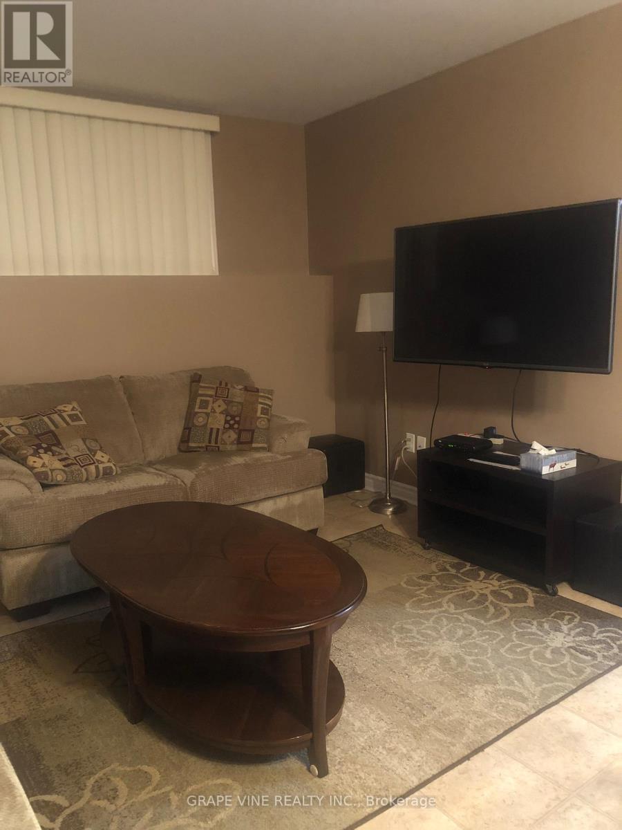 35 Cloverloft Court, Ottawa, Ontario  K2S 1T3 - Photo 19 - X12489010