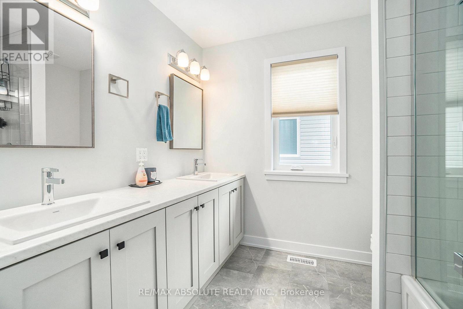 29 Mac Beattie Drive S, Arnprior, Ontario  K7S 0J3 - Photo 22 - X12489022