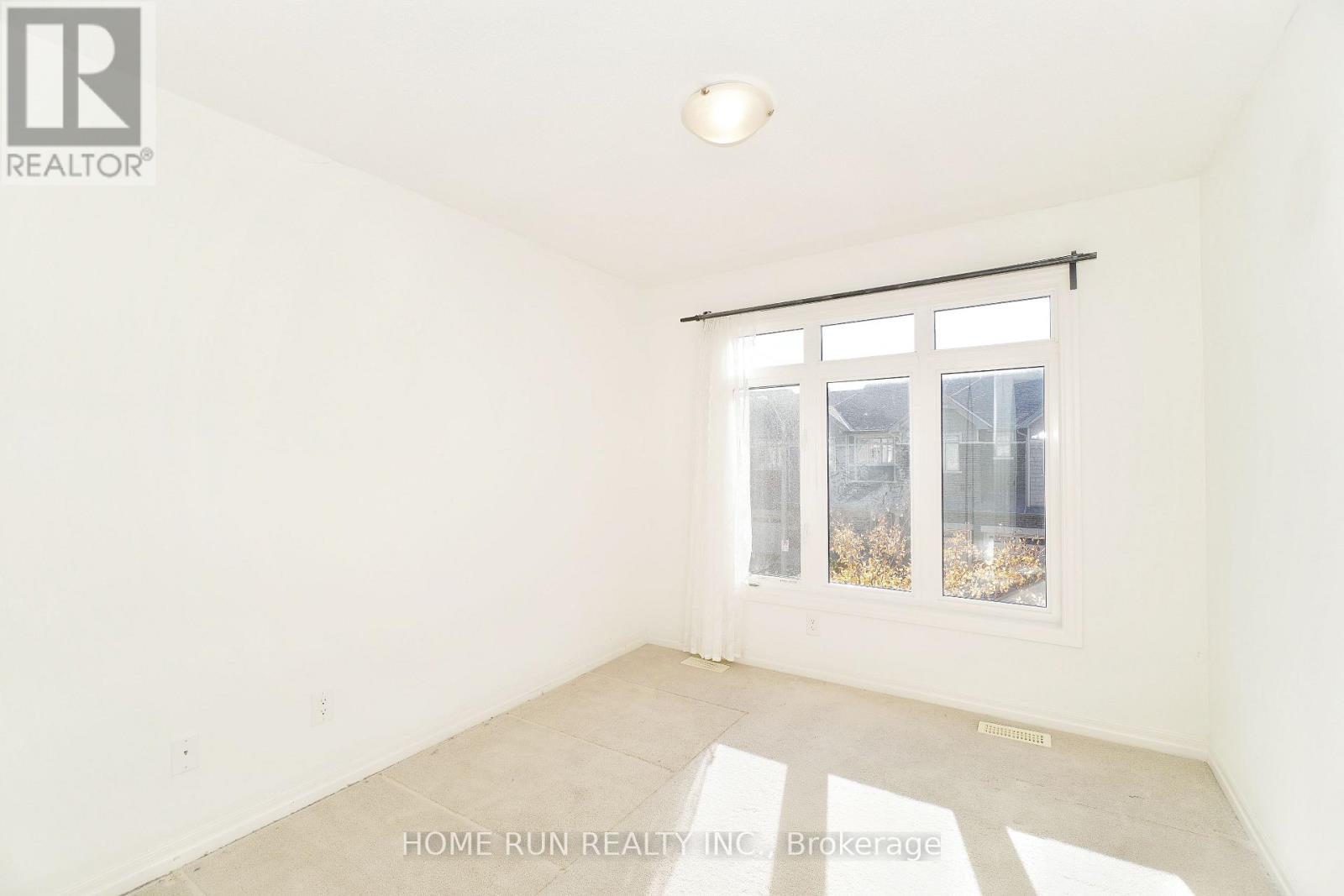 118 Overberg Way, Ottawa, Ontario  K2S 0V9 - Photo 28 - X12489036